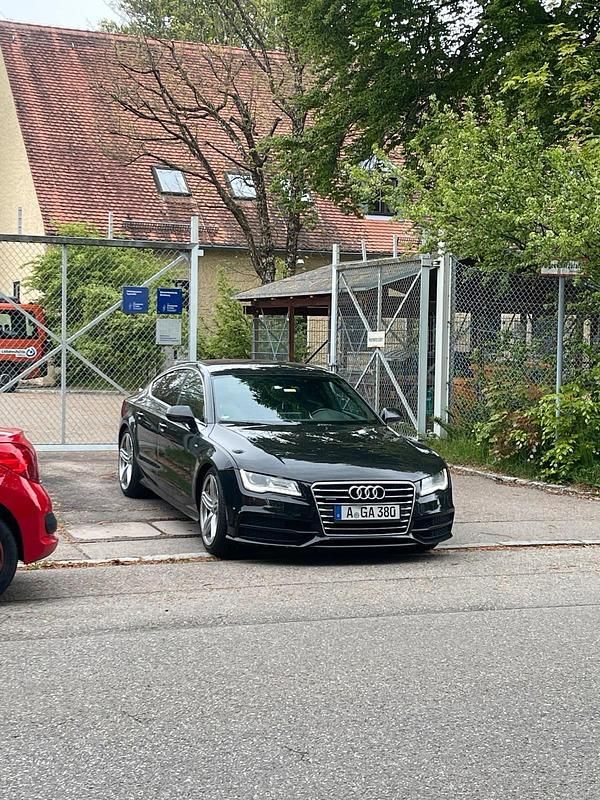 Schwarz Gebraucht 2012 Audi A7 Comfort Kleinwagen | 11.900 € (Guter Preis) - Bild 1/4