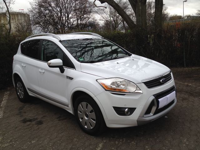 Gebraucht Ford Kuga 220 PS (161 kW) 2011 Weiß SUV