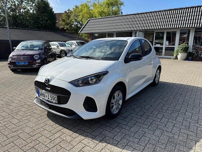 Lunar white Neu 2025 Mazda 2 Center-Line Kleinwagen | 24.990 € (Fairer Preis) - Bild 1/4