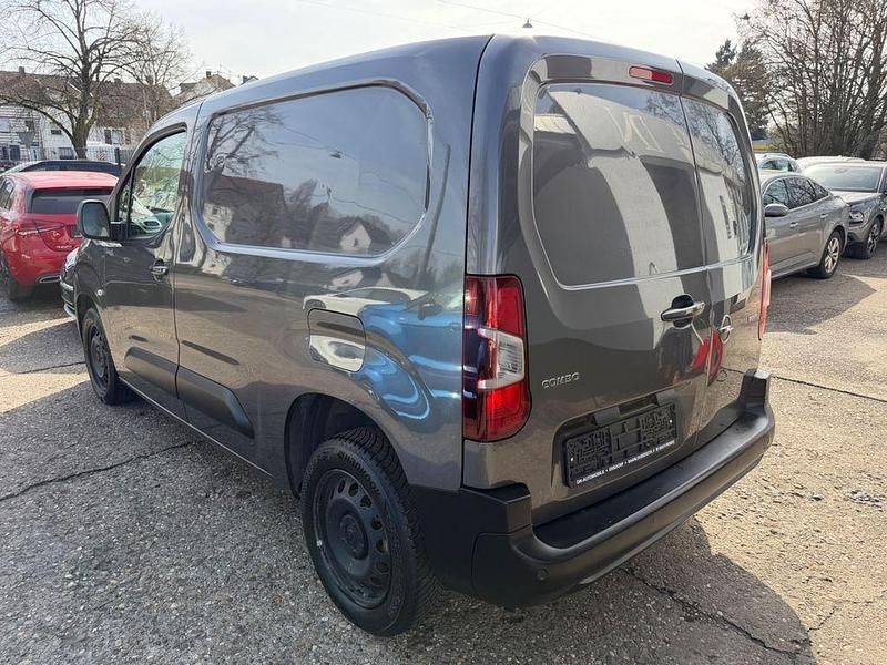 Gebraucht Opel Combo Edition 131 PS (96 kW) 2019 Grau Van / Kleinbus