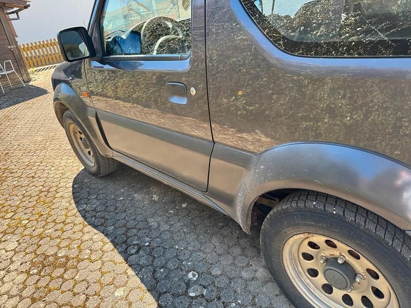 Gebraucht Suzuki Jimny 86 PS (63 kW) 2009 Grau SUV