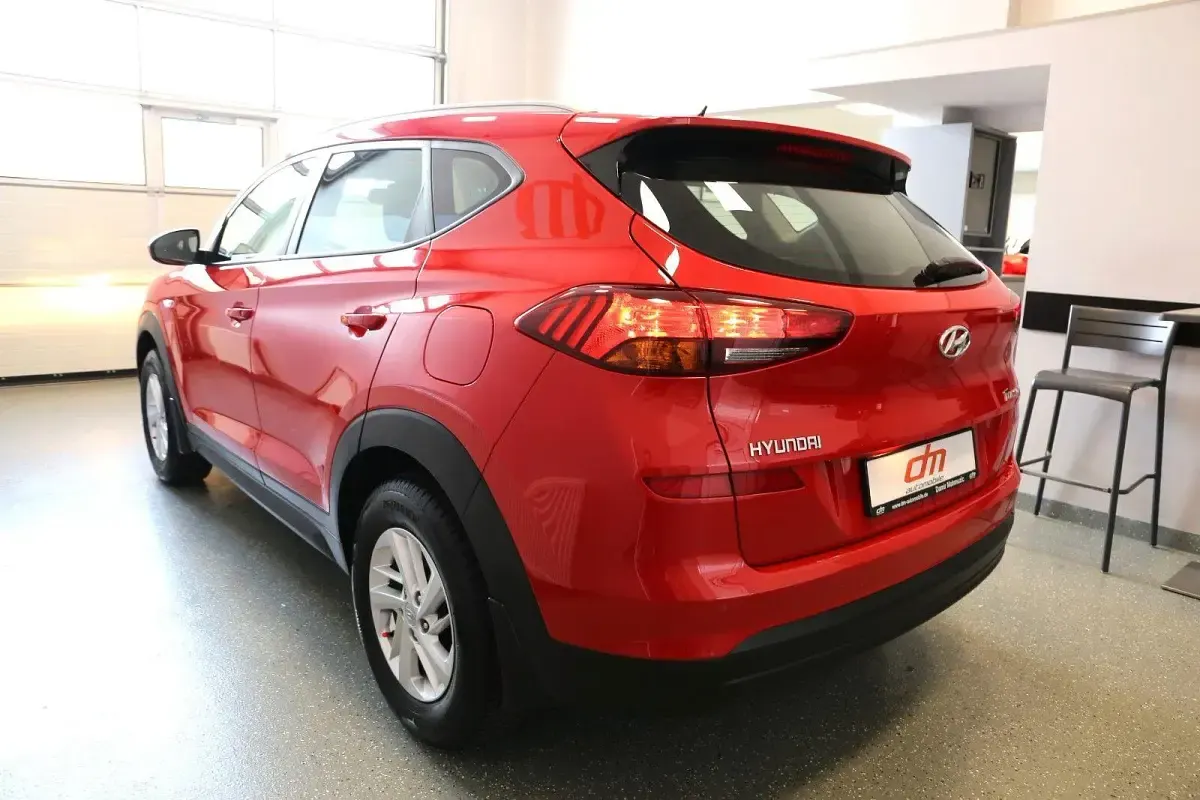 Gebraucht Hyundai Tucson Trend 132 PS (97 kW) 2018 Rot SUV