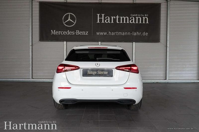 Gebraucht Mercedes A200 Progressive 163 PS (119 kW) 2024 Polarweiß Kleinwagen