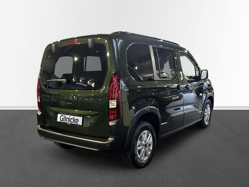Neu Peugeot Rifter Allure 131 PS (96 kW) 2025 Silber Van / Kleinbus