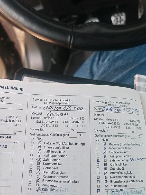 Gebraucht Opel Insignia 163 PS (119 kW) 2014 Schwarz Kombi