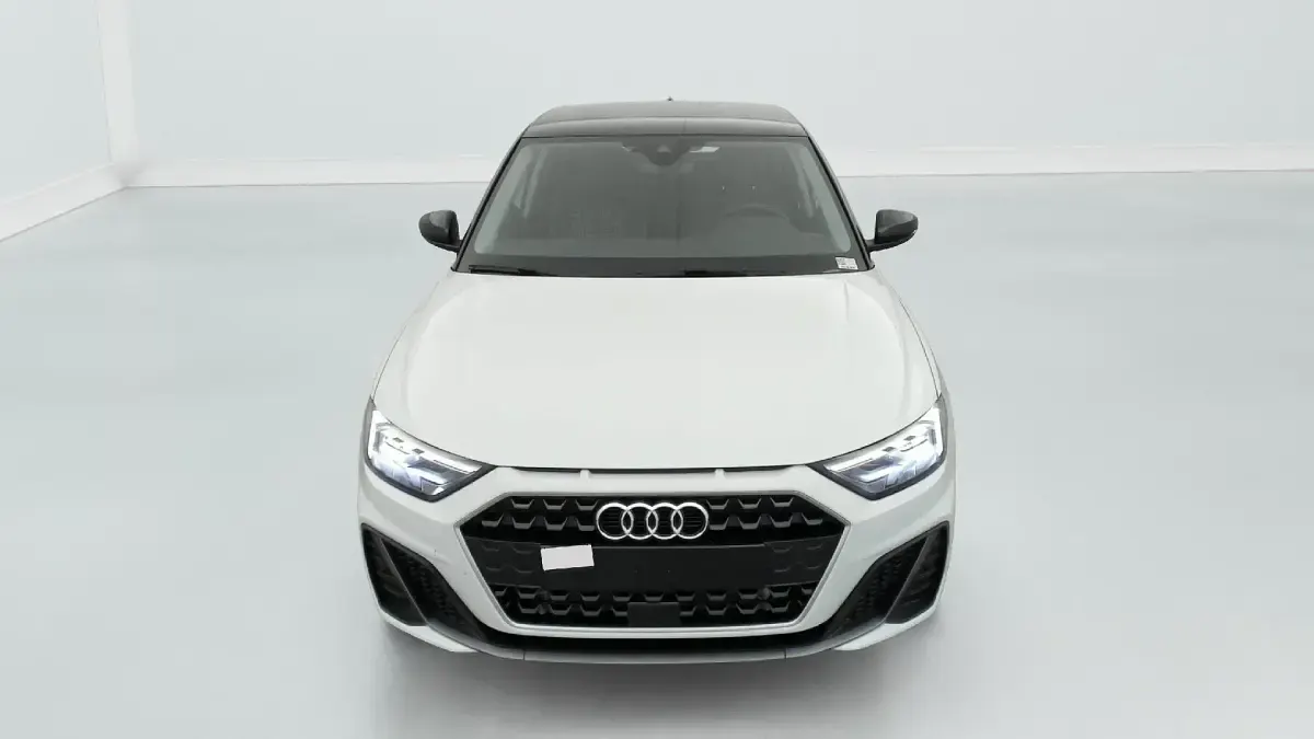 Neu Audi A1 Design 116 PS (85 kW) 2025 Blanc glacier/ toit noir SUV