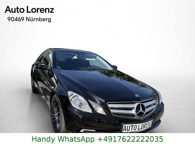 Gebraucht Mercedes E250 204 PS (150 kW) 2010 Schwarz Coupé