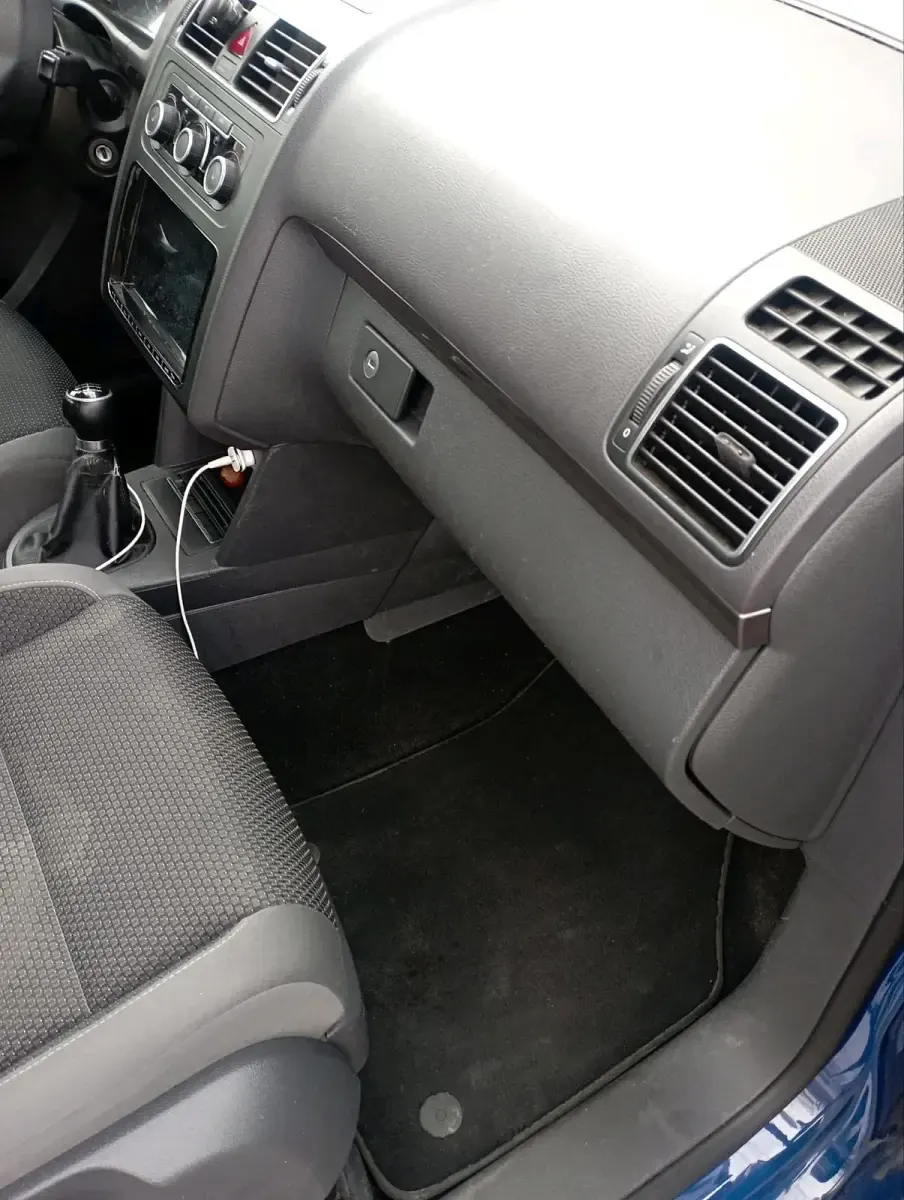 Gebraucht VW Touran 140 PS (102 kW) 2011 Blau Van / Kleinbus