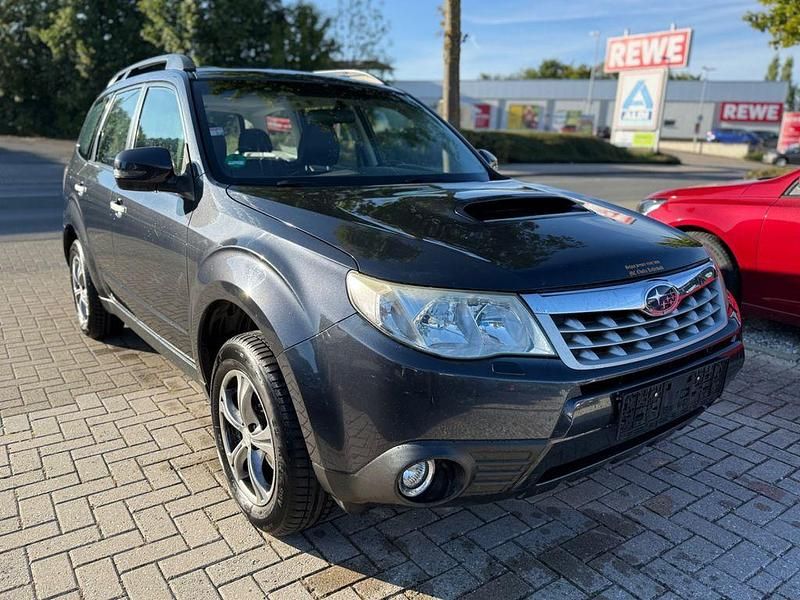 Gebraucht Subaru Forester Exclusive+ 147 PS (108 kW) 2012 Grau SUV