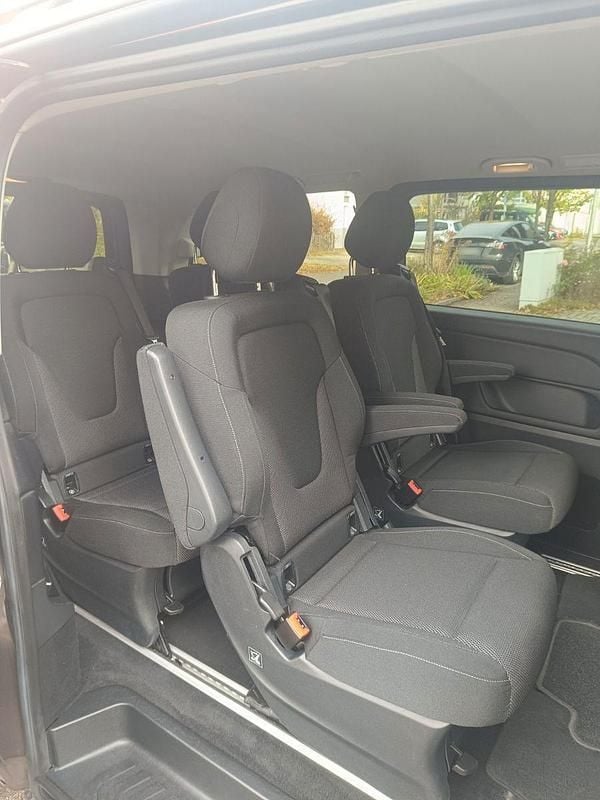 Gebraucht Mercedes V220 Edition 163 PS (119 kW) 2014 Braun Van / Kleinbus