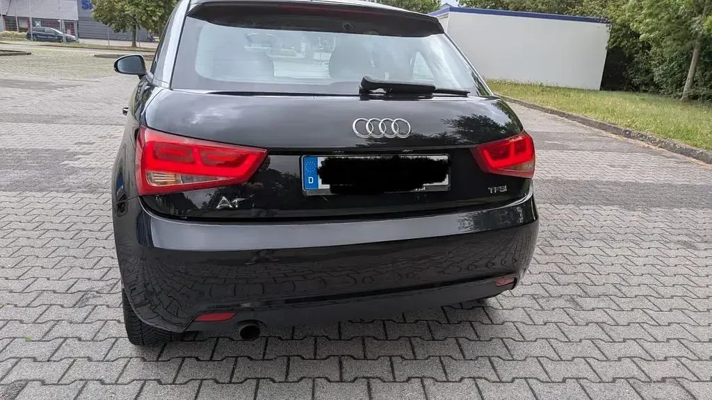 Gebraucht Audi A1 Ambition 86 PS (63 kW) 2011 Schwarz Kleinwagen