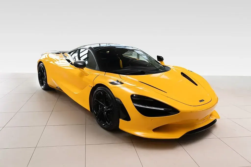 Neu McLaren 750S 751 PS (552 kW) 2026 Gelb Coupé
