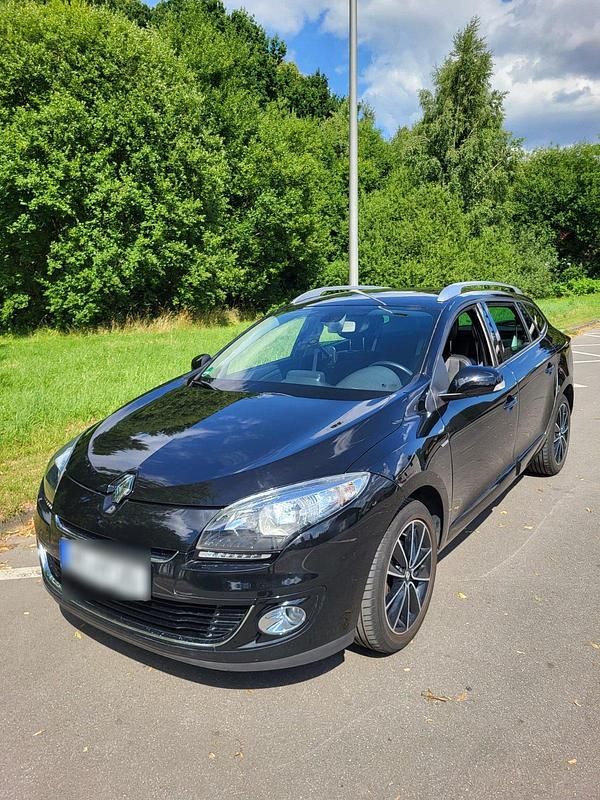 Schwarz Gebraucht 2013 Renault Mégane GrandTour Kombi | 5.499 € (Fairer Preis) - Bild 1/4