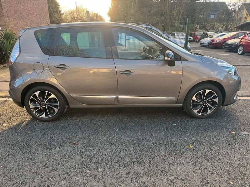 Gebraucht Renault Scénic III Bose Edition 110 PS (80 kW) 2015 Grau Van / Kleinbus