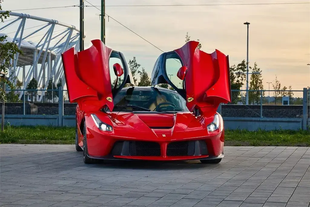 Gebraucht Ferrari LaFerrari 963 PS (708 kW) 2014 Rot Coupé