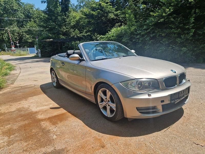 Gebraucht BMW 120 Cabriolet 170 PS (125 kW) 2008 Gold Cabrio