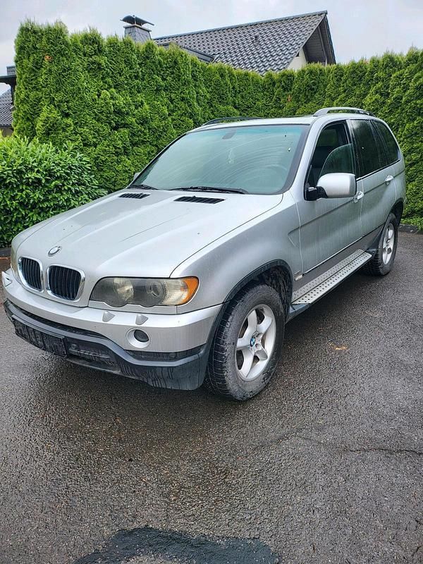 Silber Gebraucht 2002 BMW X5 SUV | 2.999 € (Fairer Preis) - Bild 1/4