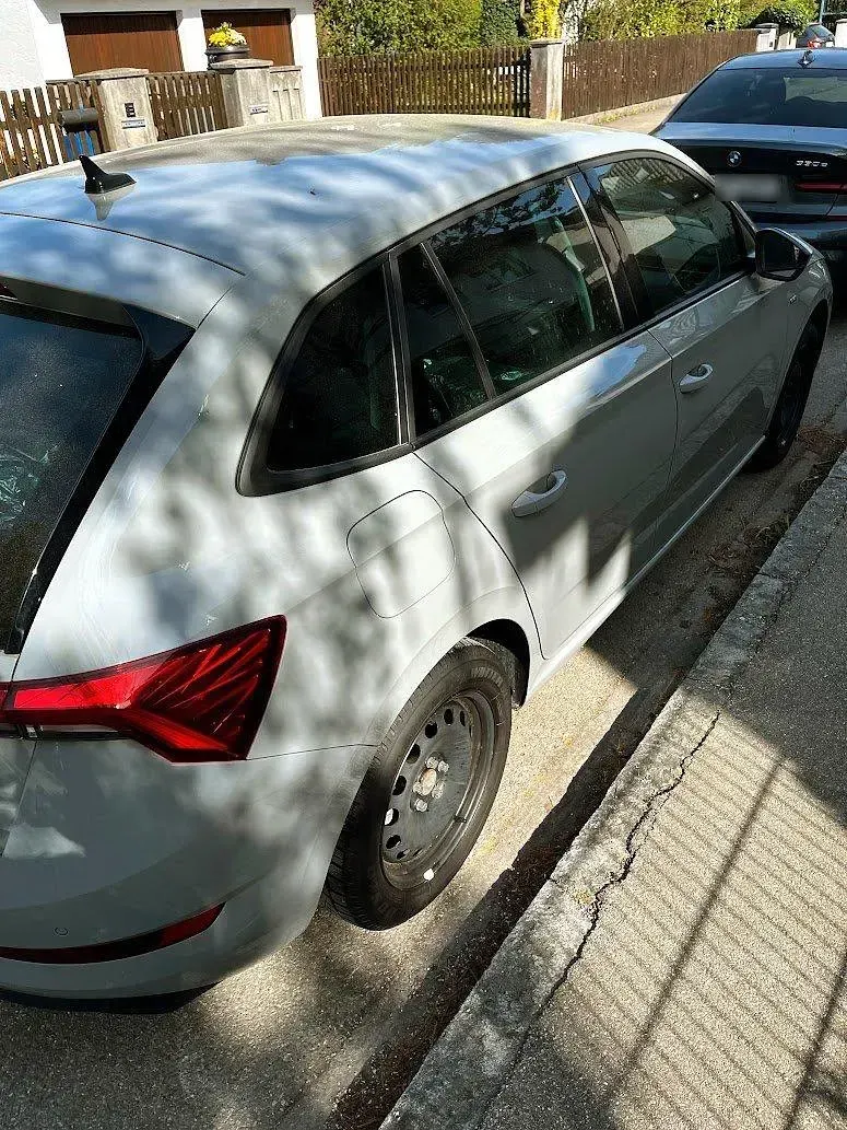 Gebraucht Skoda 110 R Clever 110 PS (80 kW) 2021 Grau Limousine