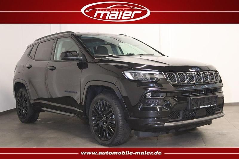 Black clear coat Gebraucht 2022 Jeep Compass SUV | 21.900 € (Fairer Preis) - Bild 1/4