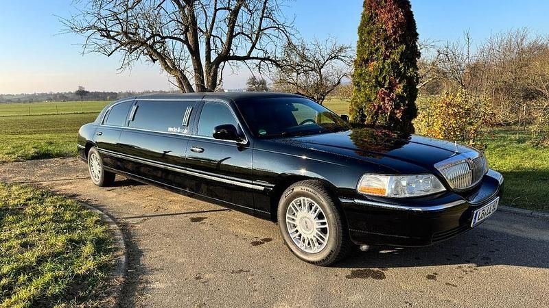 Gebraucht Lincoln Town Car 242 PS (177 kW) 2005 Schwarz Limousine
