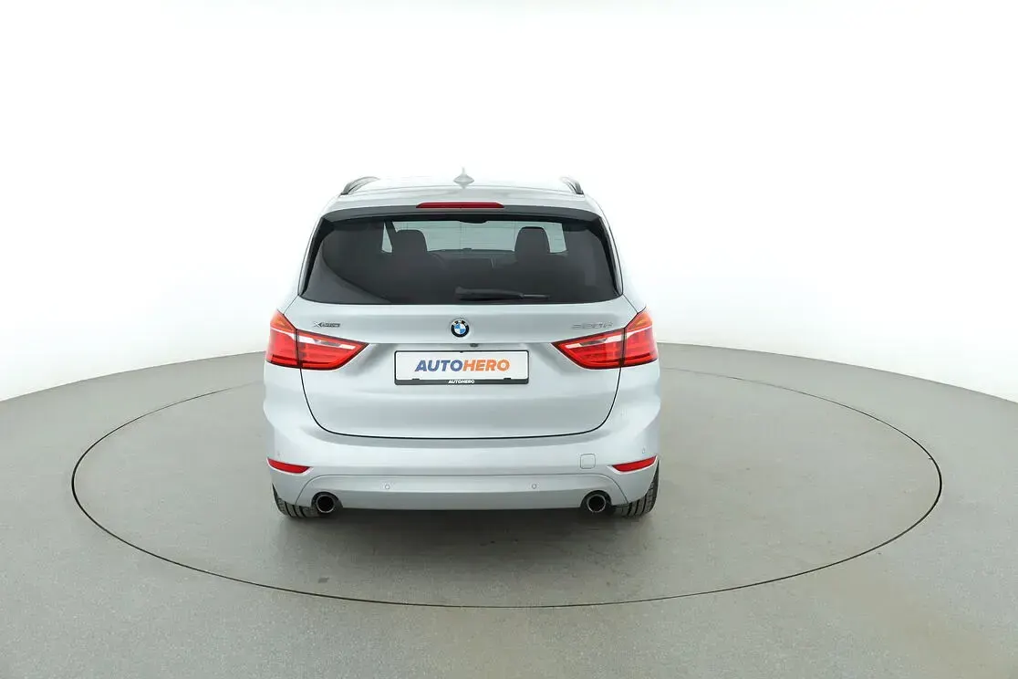 Gebraucht BMW 220 Gran Tourer Advantage 190 PS (139 kW) 2017 Grau Van / Kleinbus