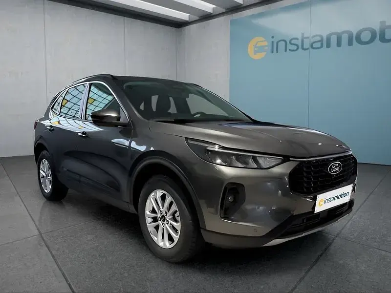 Neu Ford Kuga 242 PS (177 kW) 2026 Grau SUV