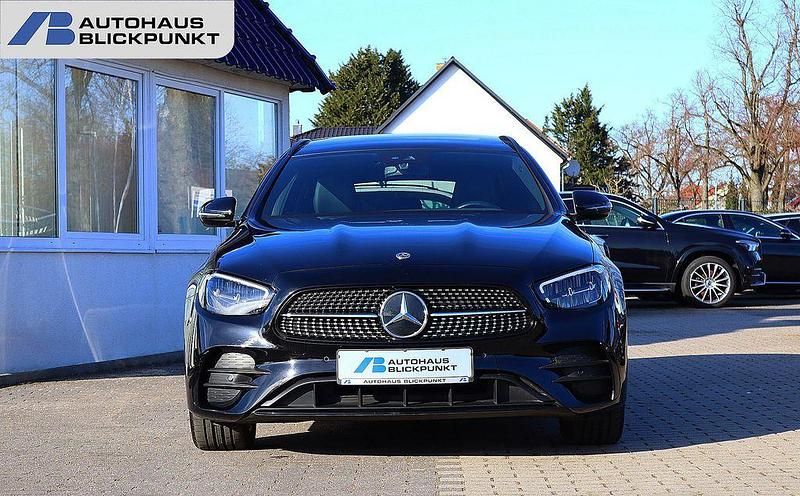 Gebraucht Mercedes E300 AMG 306 PS (225 kW) 2021 Schwarz Limousine