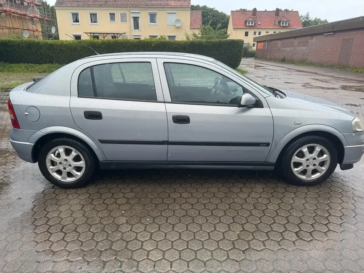 Gebraucht Opel Astra 85 PS (62 kW) 2001 Grau Limousine