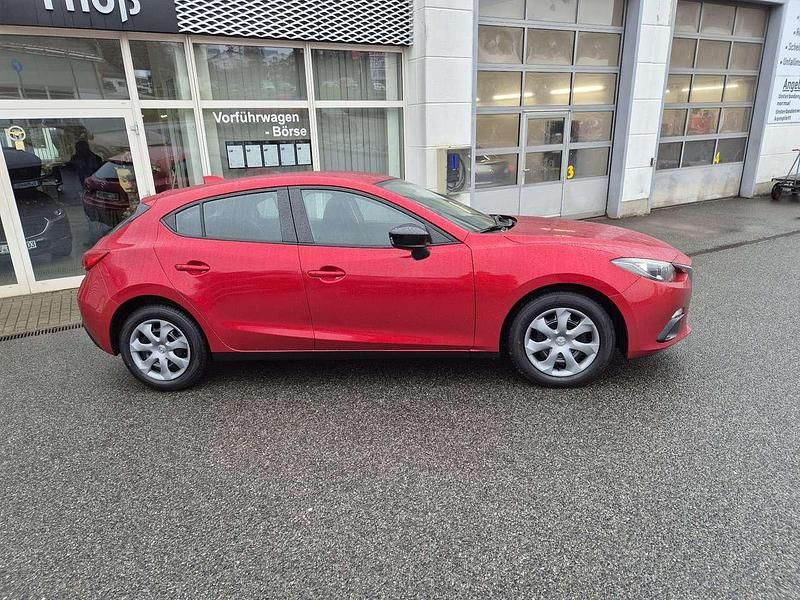 Gebraucht Mazda 3 Prime-Line 101 PS (74 kW) 2014 Rubinrot metallic Kleinwagen