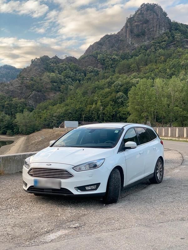 Usata Ford Focus 150 CV (110 kW) 2015 Bianco Station wagon