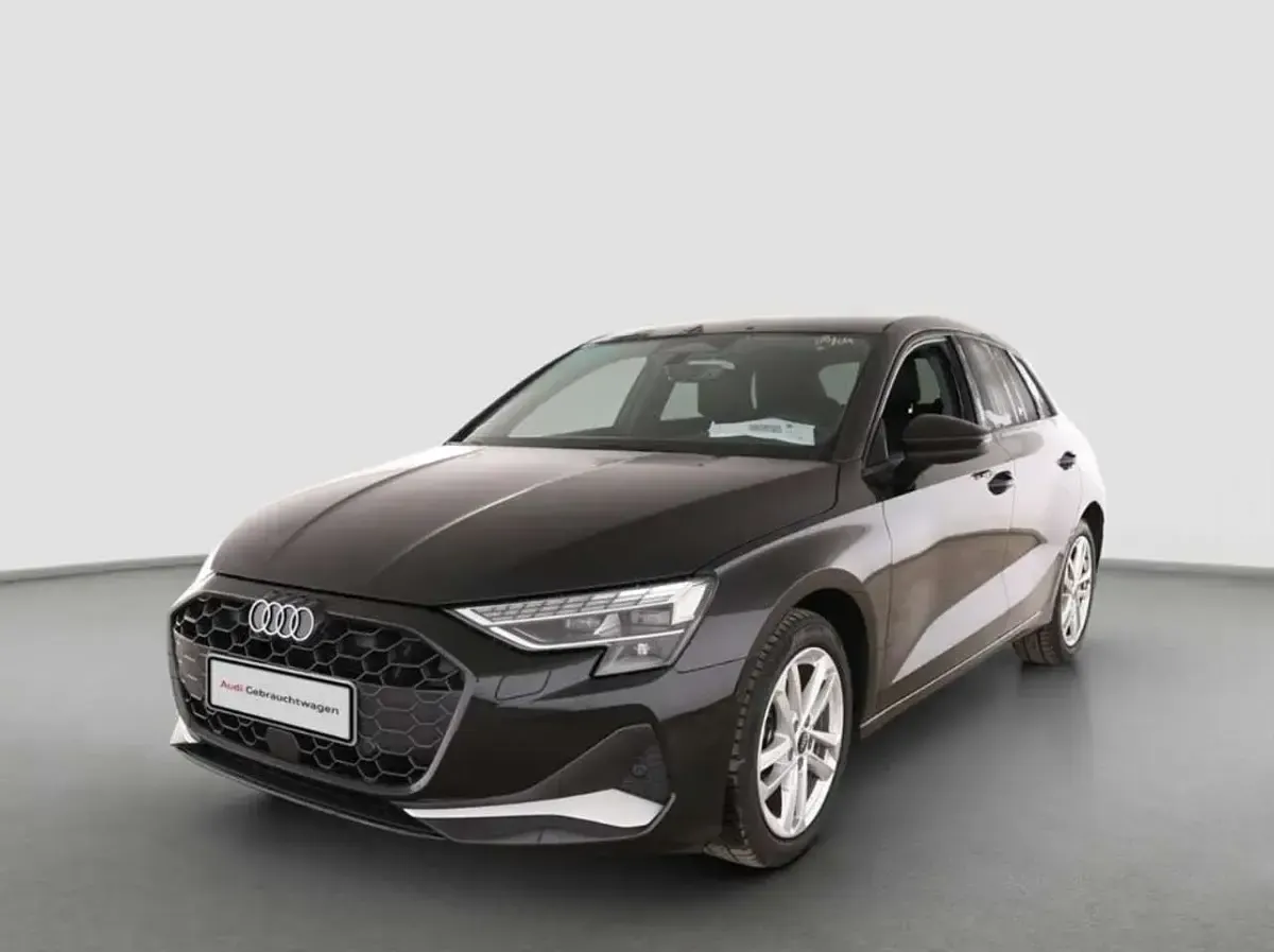 Gebraucht Audi A3 Advanced Plus 150 PS (110 kW) 2025 Mythosschwarz metallic Limousine