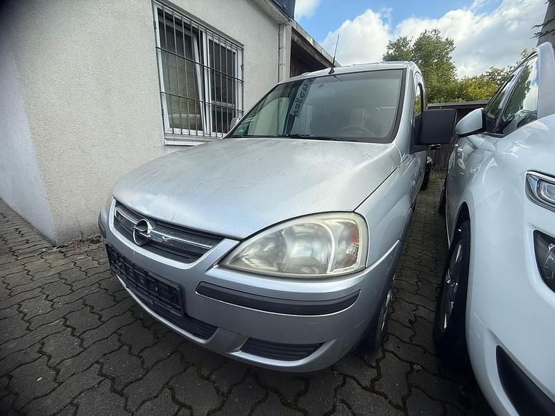 Silber Gebraucht 2007 Opel Combo Van / Kleinbus | 3.999 € - Bild 1/4