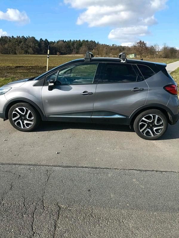 Gebraucht Renault Captur 90 PS (66 kW) 2015 Grau SUV