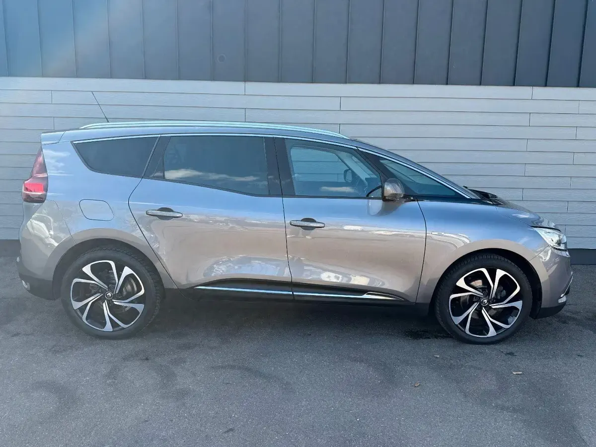 Occasion Renault Scenic E-Tech Bose Edition 132 ch (97 kW) 2017 Gris Monospace
