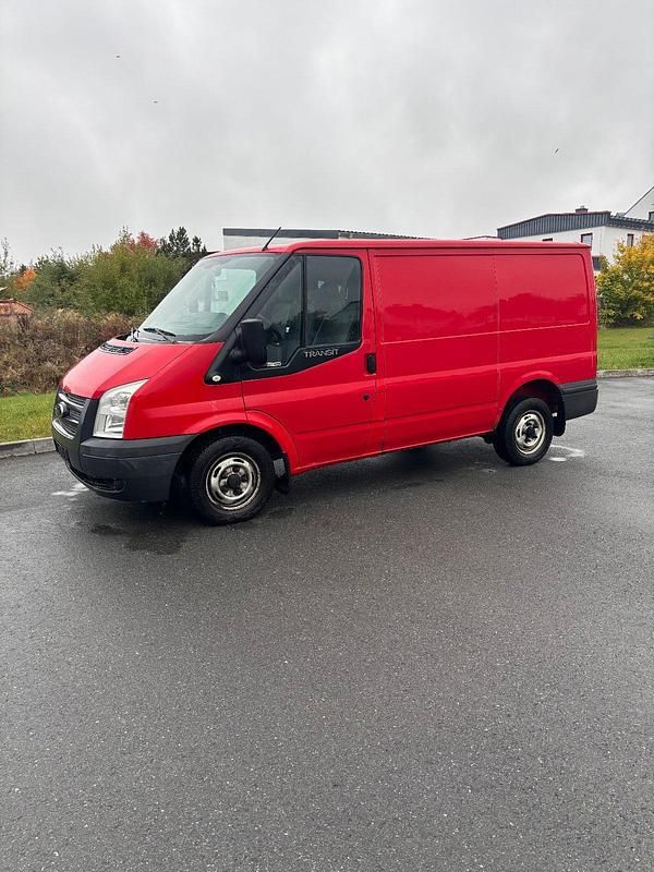 Rot Gebraucht 2012 Ford Transit | 4.499 € (Guter Preis) - Bild 1/4