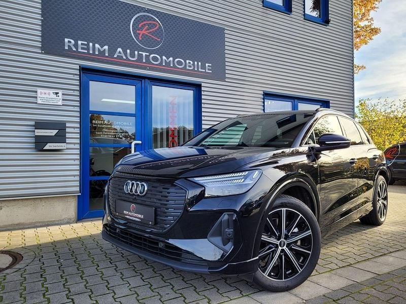 Schwarz Gebraucht 2024 Audi Q4 e-tron S-Line SUV | 40.950 € (Superpreis) - Bild 1/4