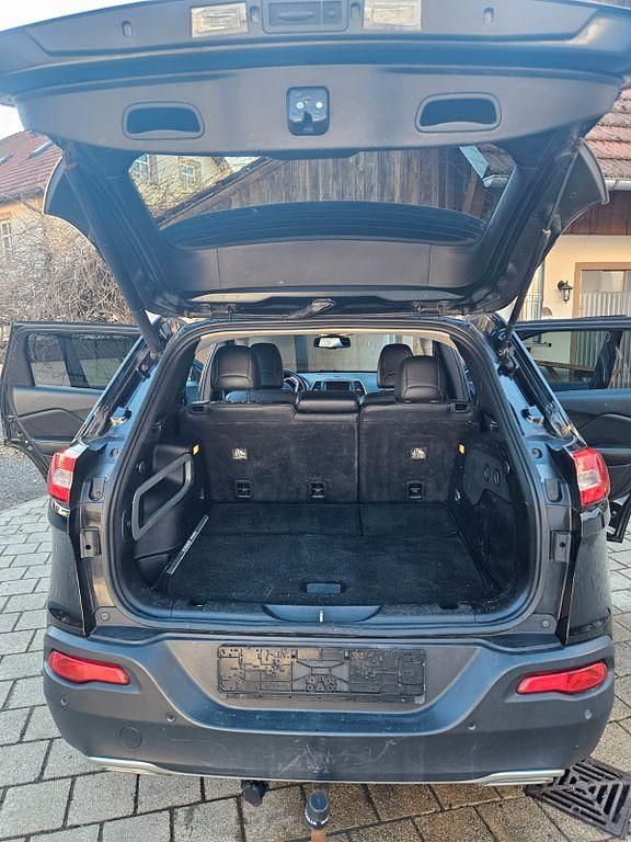 Gebraucht Jeep Cherokee Limited 200 PS (147 kW) 2015 Schwarz SUV