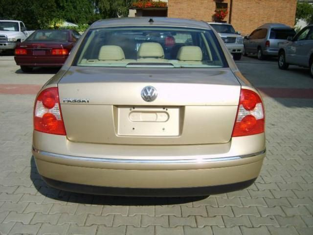 Gebraucht VW Passat 150 PS (110 kW) 2001 Gold metallic Limousine