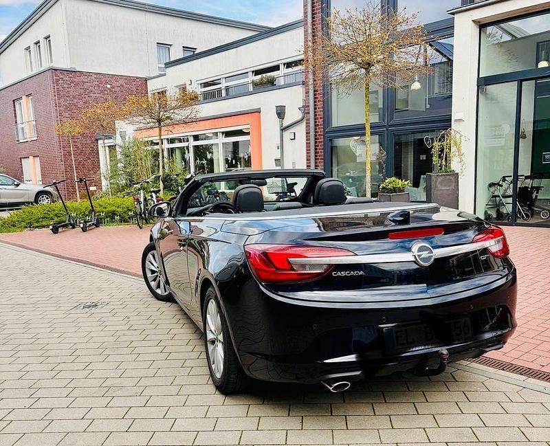 Gebraucht Opel Cascada Innovation 170 PS (125 kW) 2018 Blau Cabrio