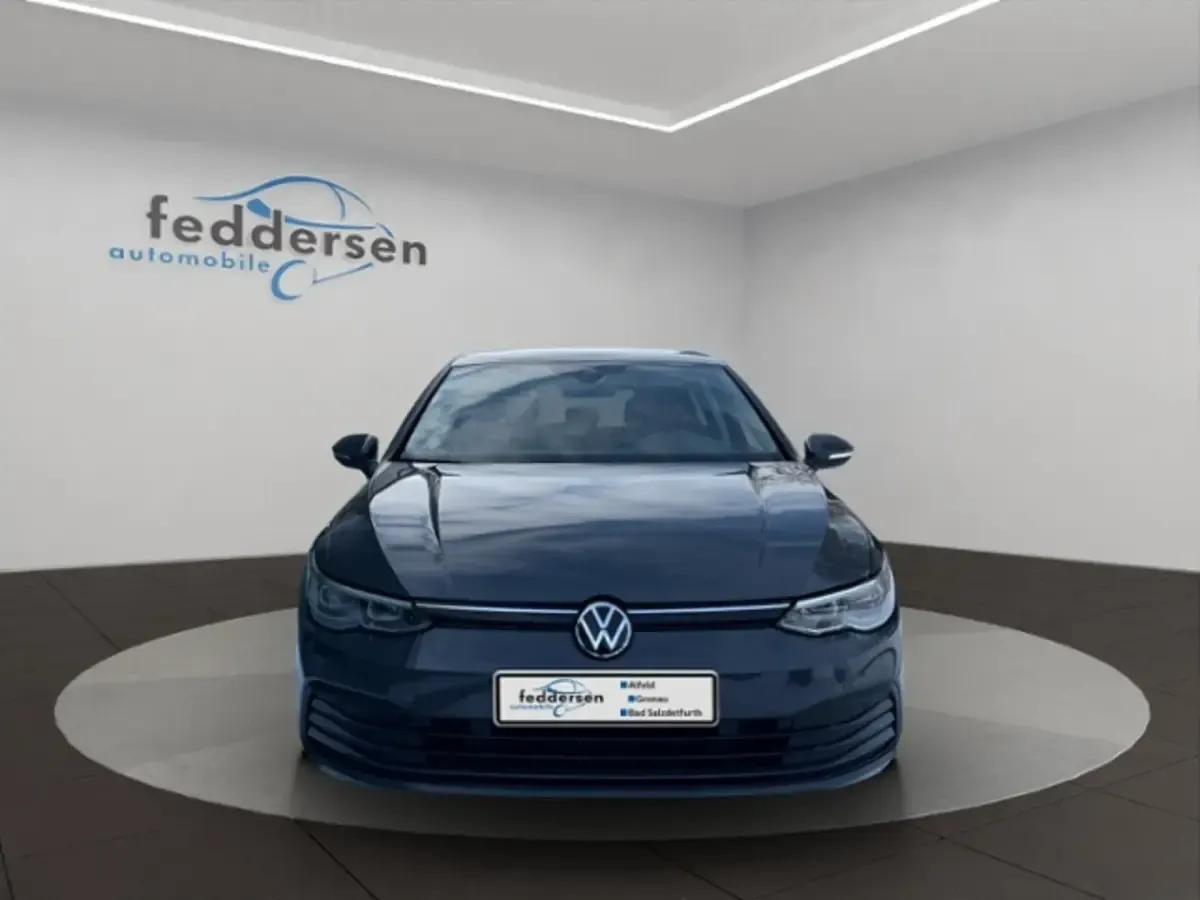 Gebraucht VW Golf VIII Life 131 PS (96 kW) 2023 Limousine