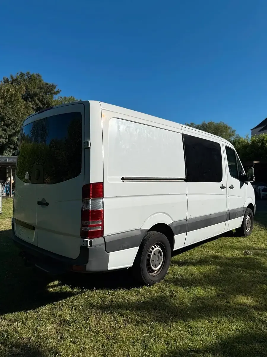 Używany Mercedes Sprinter 95 KM (69 kW) 2009 Biały Van
