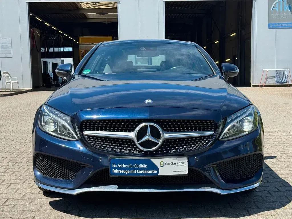 Gebraucht Mercedes C200 AMG line 184 PS (135 kW) 2017 Cavansitblau Coupé
