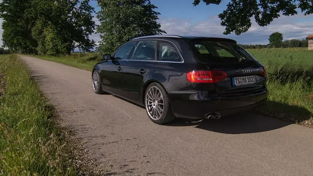 Gebraucht Audi A4 Ambiente 170 PS (125 kW) 2011 Schwarz Kombi