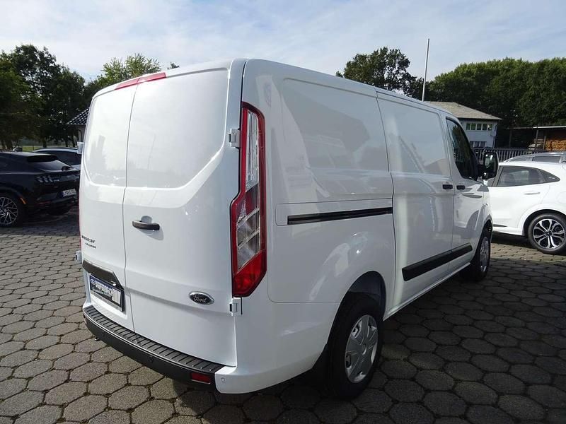 Gebraucht Ford Transit Custom Trend 131 PS (96 kW) 2023 Frostweiß Van / Kleinbus