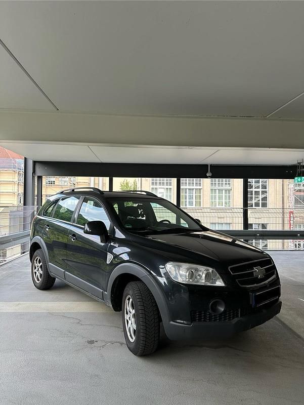 Gebraucht Chevrolet Captiva 135 PS (99 kW) 2009 Schwarz SUV