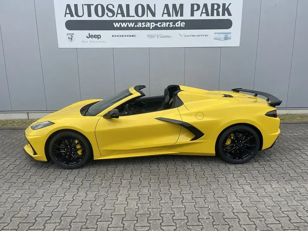 Neu Corvette C8 481 PS (353 kW) 2026 Gelb Cabrio
