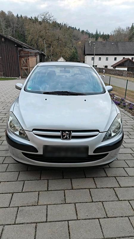 Gebraucht Peugeot 307 108 PS (79 kW) 2004 Silber Kleinwagen