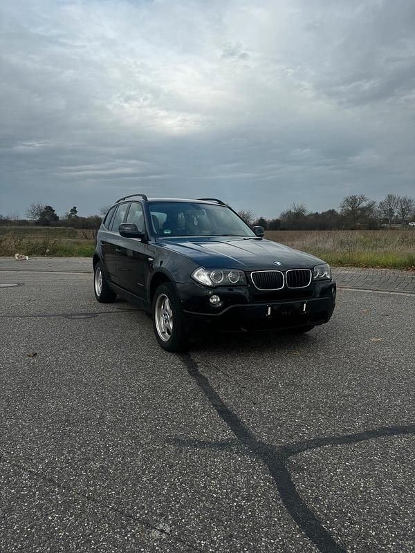 Schwarz Gebraucht 2010 BMW X3 SUV | 6.000 € - Bild 1/4