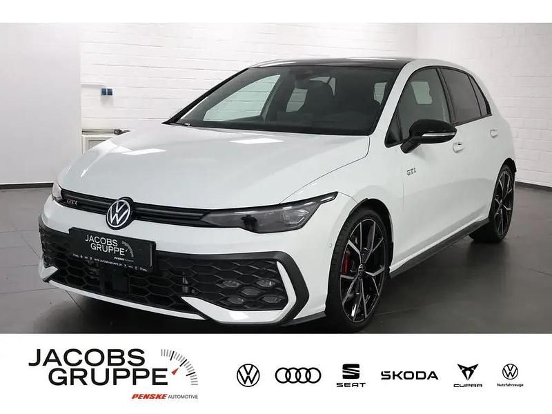 Weiß Gebraucht 2025 VW Golf VIII Style Limousine | 36.940 € (Fairer Preis) - Bild 1/4