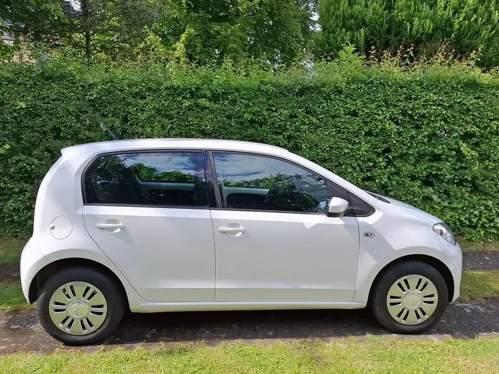 Gebraucht VW up! move up! 60 PS (44 kW) 2015 Weiß Kleinwagen